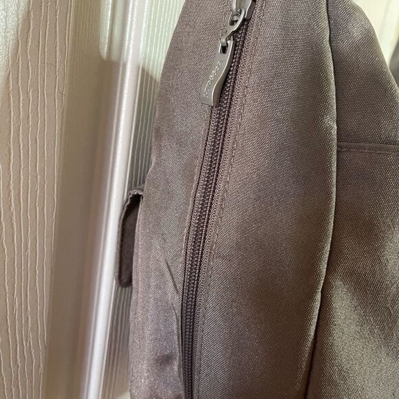 Baggallini Light brown nylon detachable crossbody bag with silver tone hardwares - Picture 10 of 13